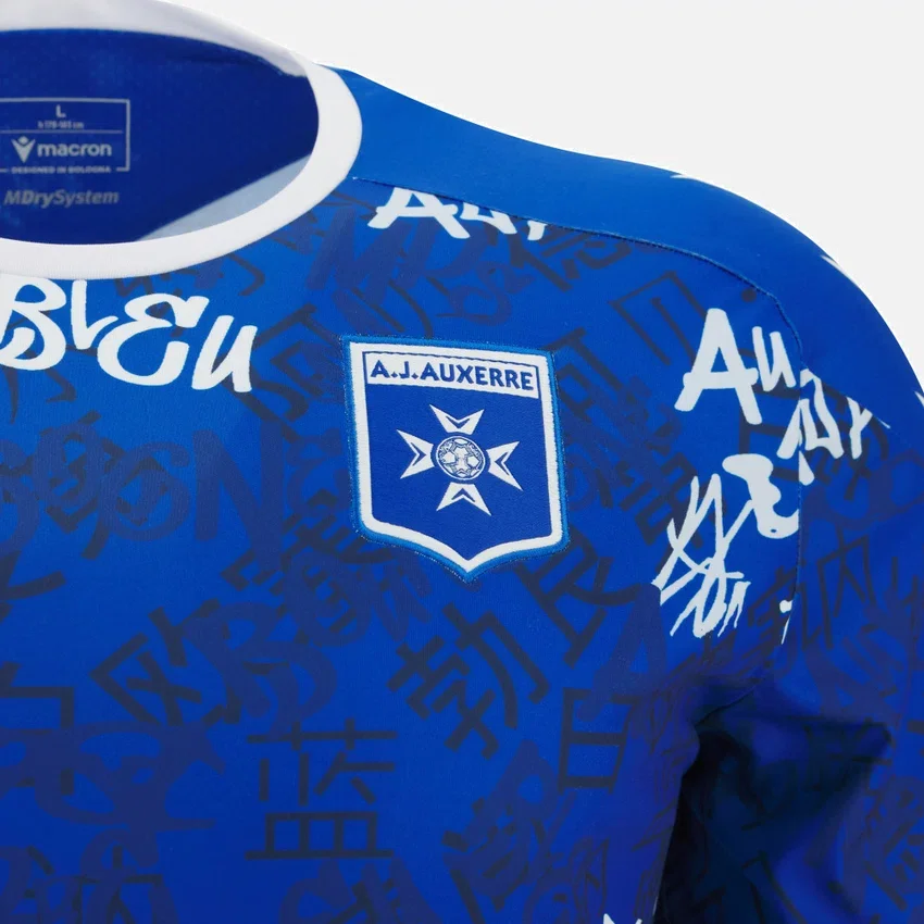 Auxerre 2025/26 Yetişkin Isınma Gömleği Auxerre 2025/26 Yetişkin Isınma Gömleği
