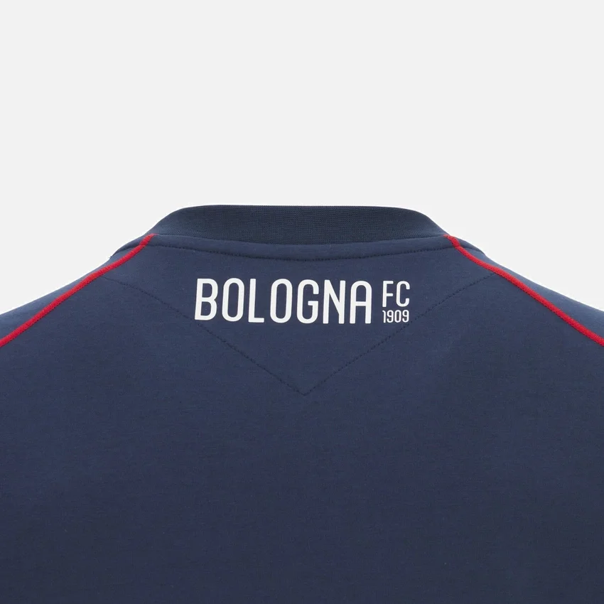 Bologna FC 1909 2025/26 Yetişkin Seyahat Gömleği Athleisure Bologna FC 1909 2025/26 Yetişkin Seyahat Gömleği Athleisure