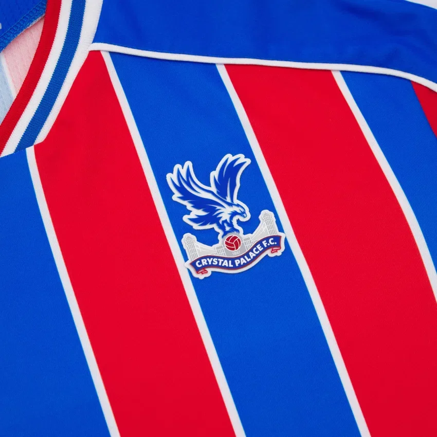 Crystal Palace FC 2025/26 Yetişkinler İçin Ev Maçı Forması Crystal Palace FC 2025/26 Yetişkinler İçin Ev Maçı Forması