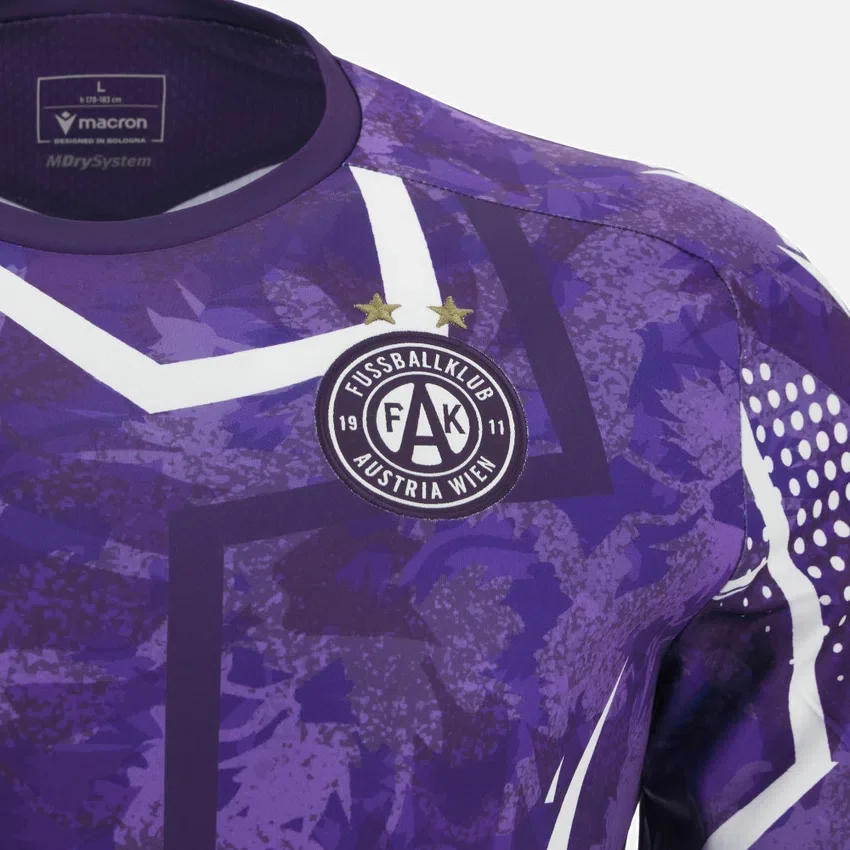 FK Austria Wien 2025/26 Yetişkin Isınma Gömleği FK Austria Wien 2025/26 Yetişkin Isınma Gömleği