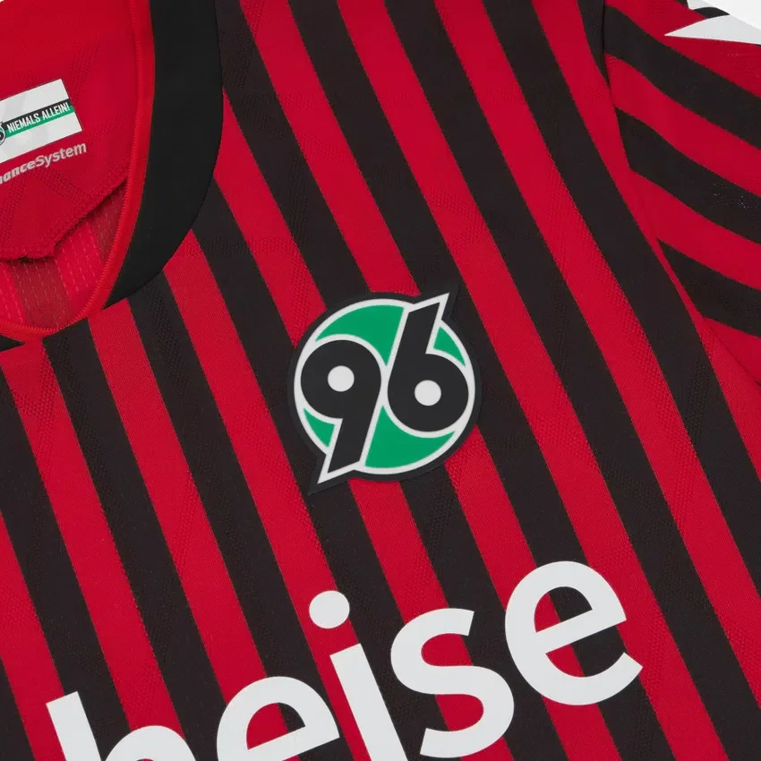 Hannover 96 2025/26 Junior Ev Maçı Forması Hannover 96 2025/26 Junior Ev Maçı Forması