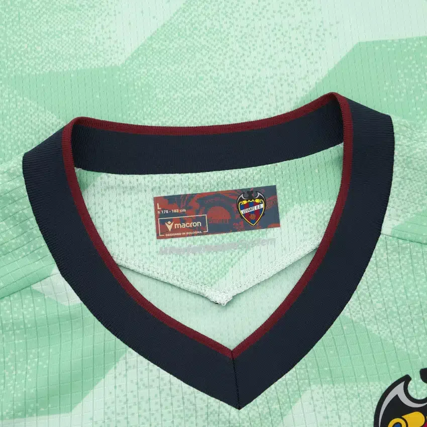Levante UD 2025/26 Yetişkinler Üçüncü Maç Forması Levante UD 2025/26 Yetişkinler Üçüncü Maç Forması