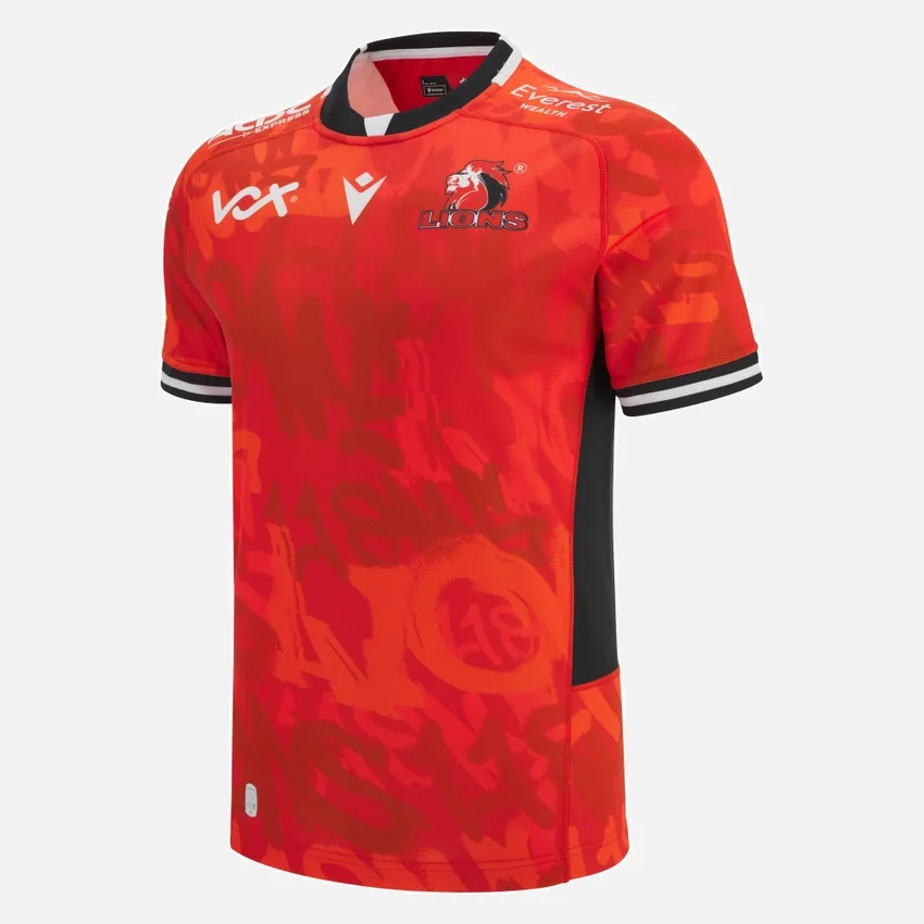 Lions Rugby 2025/26 Yetişkinler İçin Ev Poli Replika Gömleği Lions Rugby 2025/26 Yetişkinler İçin Ev Poli Replika Gömleği