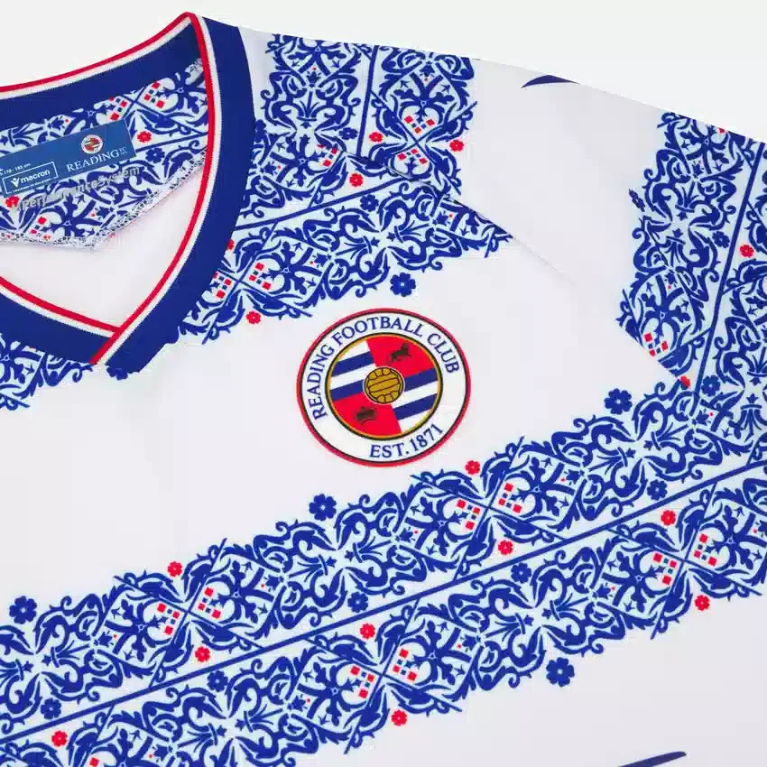 Reading FC 2025/26 Yetişkinler İçin Ev Maçı Gömleği Reading FC 2025/26 Yetişkinler İçin Ev Maçı Gömleği
