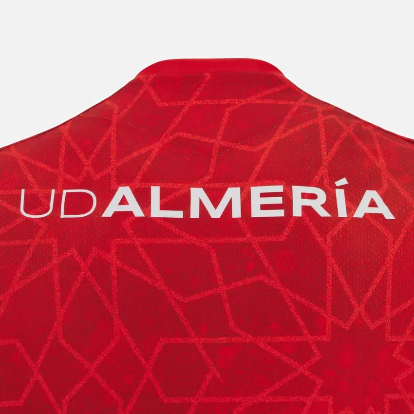 UD Almeria 2025/26 Yetişkin Isınma Gömleği UD Almeria 2025/26 Yetişkin Isınma Gömleği
