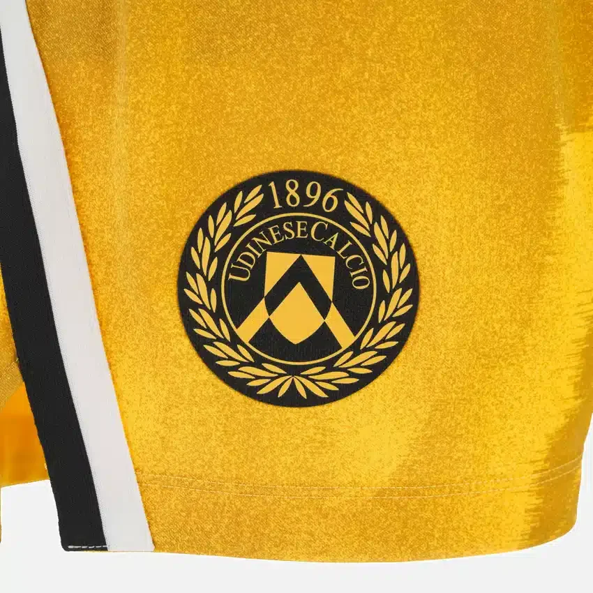 Udinese Calcio 2025/26 Yetişkin Üçüncü Maç Şortu Udinese Calcio 2025/26 Yetişkin Üçüncü Maç Şortu