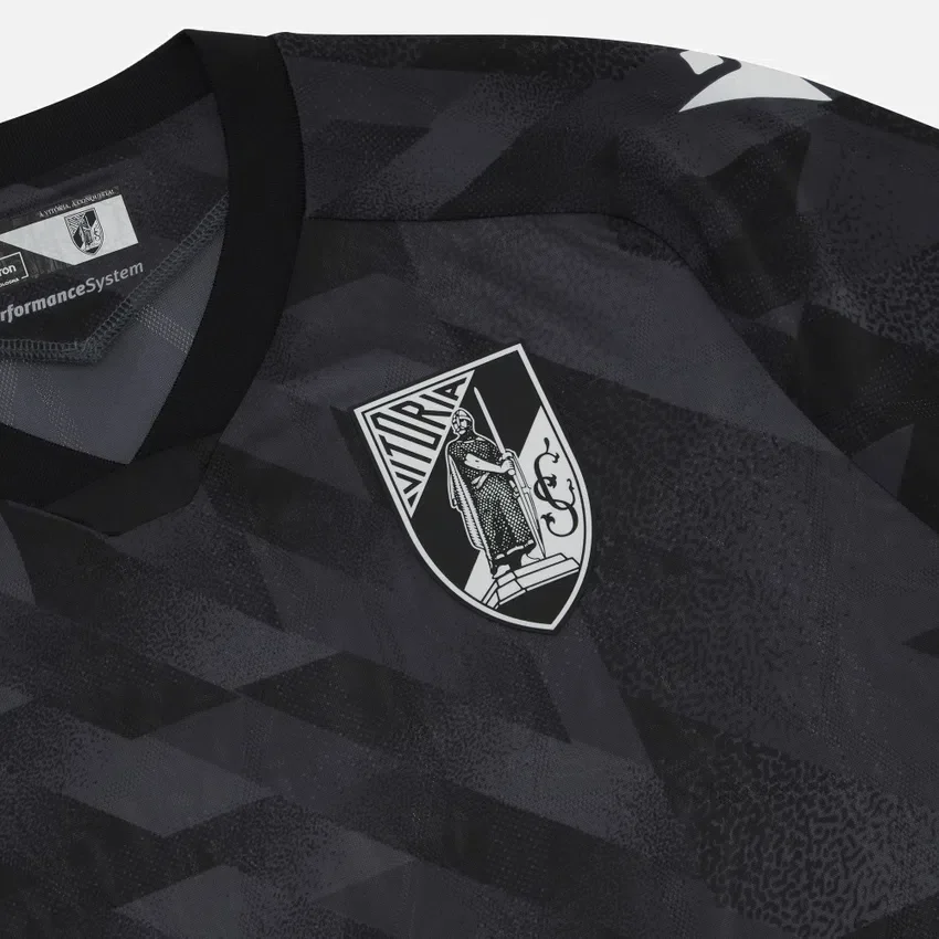 Vitoria SC 2025/26 Yetişkinler Deplasman Forması Vitoria SC 2025/26 Yetişkinler Deplasman Forması